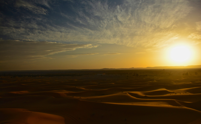 Atlas Film Studios: Visit the famous Atlas Film Studios in Ouarzazate, often called the "Hollywood of Africa," where movies like Gladiator and Game of Thrones were filmed. Ait Benhaddou Kasbah: Explore the UNESCO World Heritage site of Ait Benhaddou. This stunning example of southern Moroccan architecture has been the backdrop for over 20 films, including Lawrence of Arabia and Indiana Jones. Take time to wander through its winding streets and admire the traditional earthen construction. Tizi n'Tichka Pass: Cross the High Atlas Mountains via the breathtaking Tizi n'Tichka pass, enjoying panoramic views and stopping for lunch in a mountain village. Arrival in Marrakech: Arrive in Marrakech in the late afternoon, where you will be dropped off at your riad or hotel, marking the end of your 4-day desert tour.